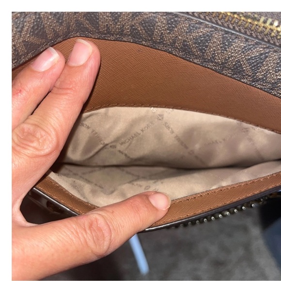 💼 Michael Kors Jet Set Large East West Crossbody Brown PVC Leather Bag - Picture 5 of 6